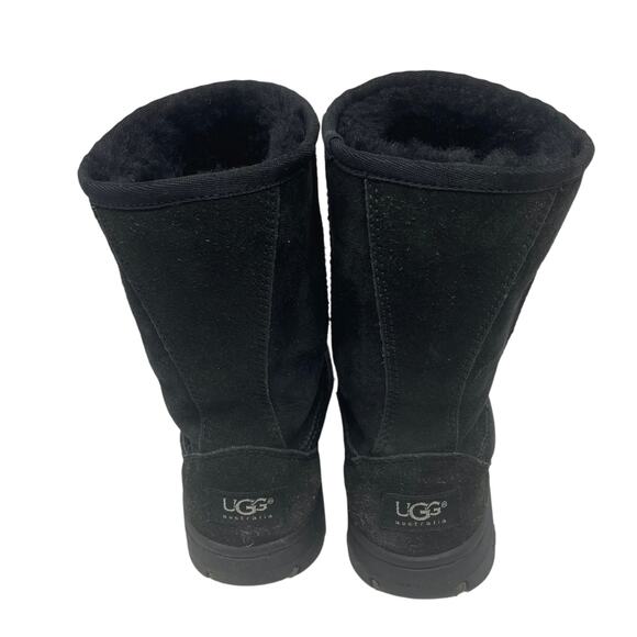 UGG Australia Ultimate Short Boot Women’s Size 7 Black Leather Sheepskin Lining - Picture 7 of 15